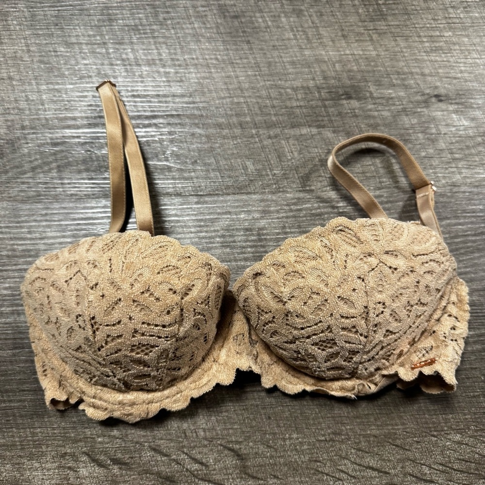 Victoria’s Secret Balconette Push-Up Bra Size 32B